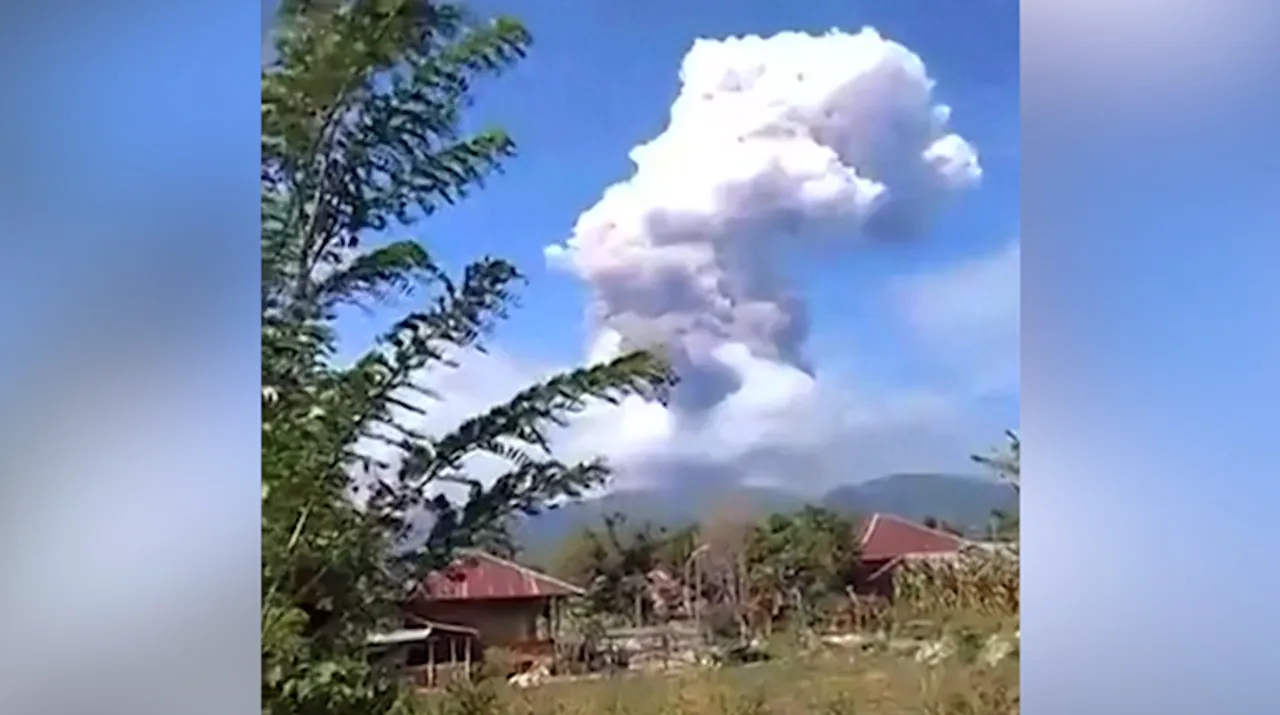  volcano erupted Photograph:(Reuters) 